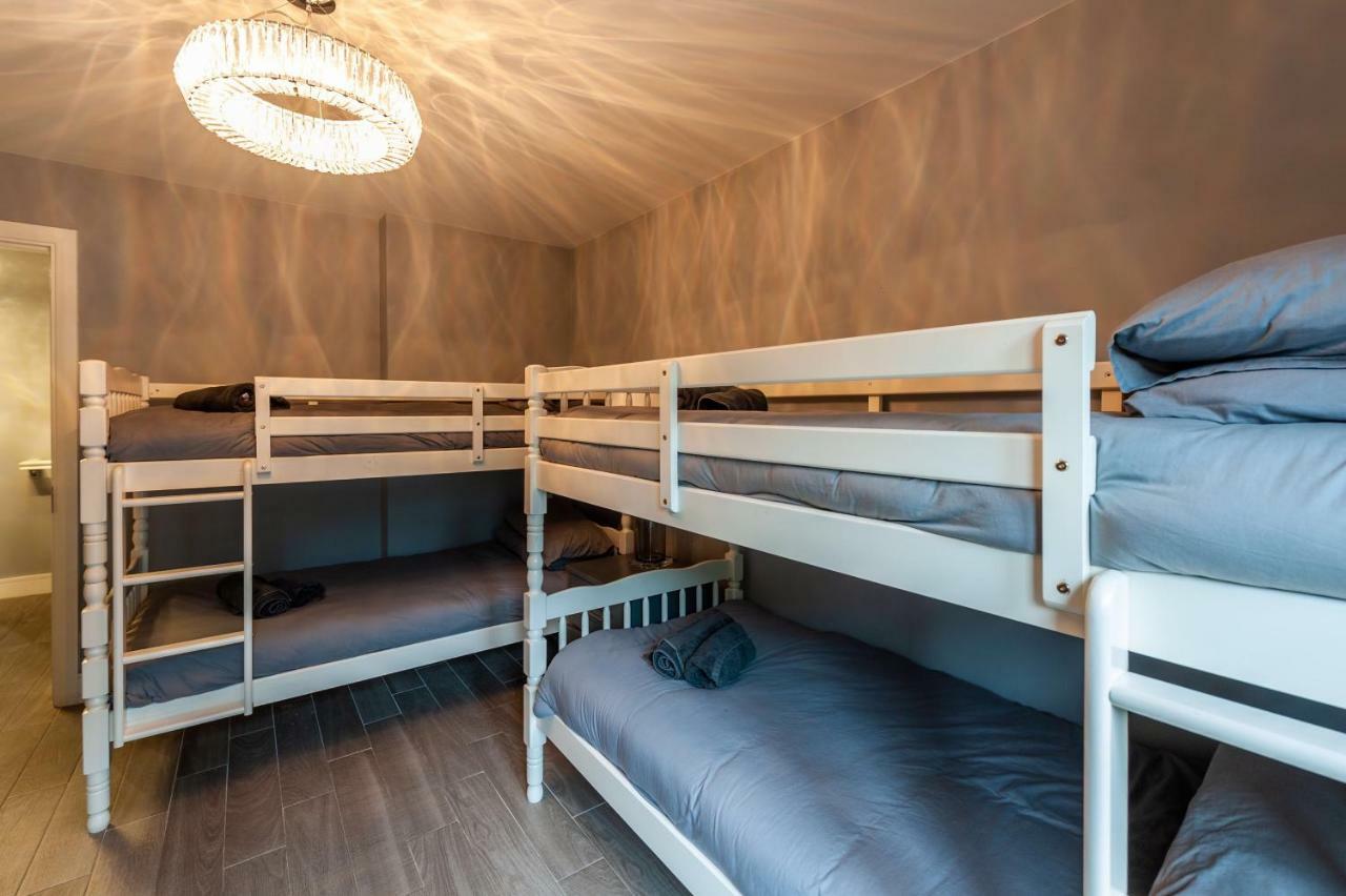 The Town House Kinsale, Hosted By Exquisite Holiday Homes, Sleeps 16 Extérieur photo