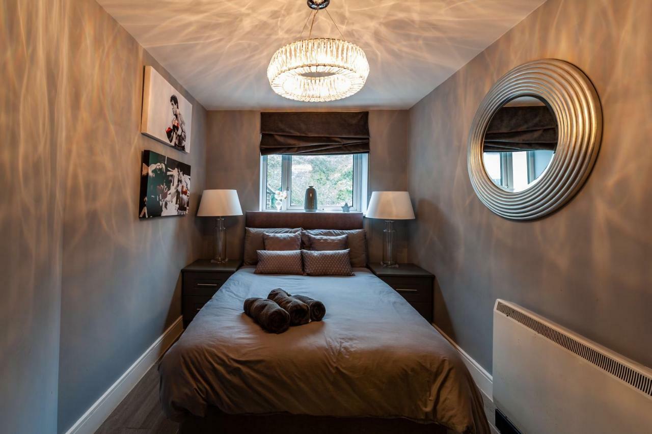 The Town House Kinsale, Hosted By Exquisite Holiday Homes, Sleeps 16 Extérieur photo