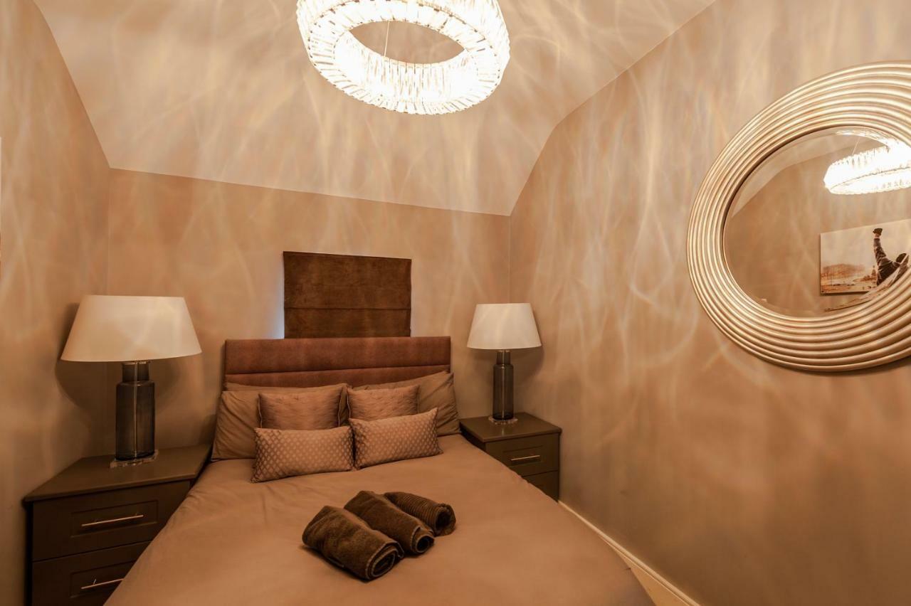 The Town House Kinsale, Hosted By Exquisite Holiday Homes, Sleeps 16 Extérieur photo
