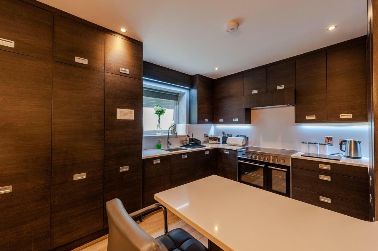 The Town House Kinsale, Hosted By Exquisite Holiday Homes, Sleeps 16 Extérieur photo