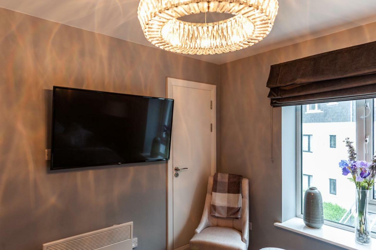 The Town House Kinsale, Hosted By Exquisite Holiday Homes, Sleeps 16 Extérieur photo