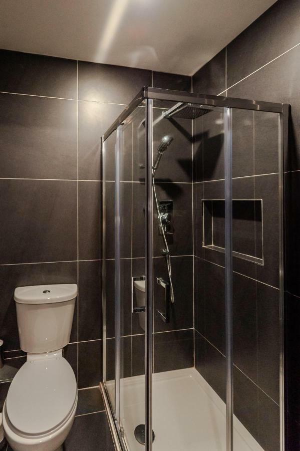 The Town House Kinsale, Hosted By Exquisite Holiday Homes, Sleeps 16 Extérieur photo